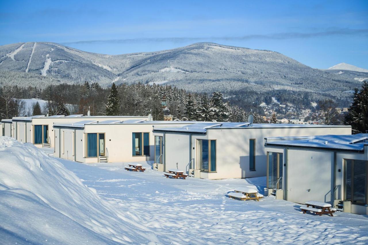 Apartmany Hradecek Mlade Buky Luaran gambar
