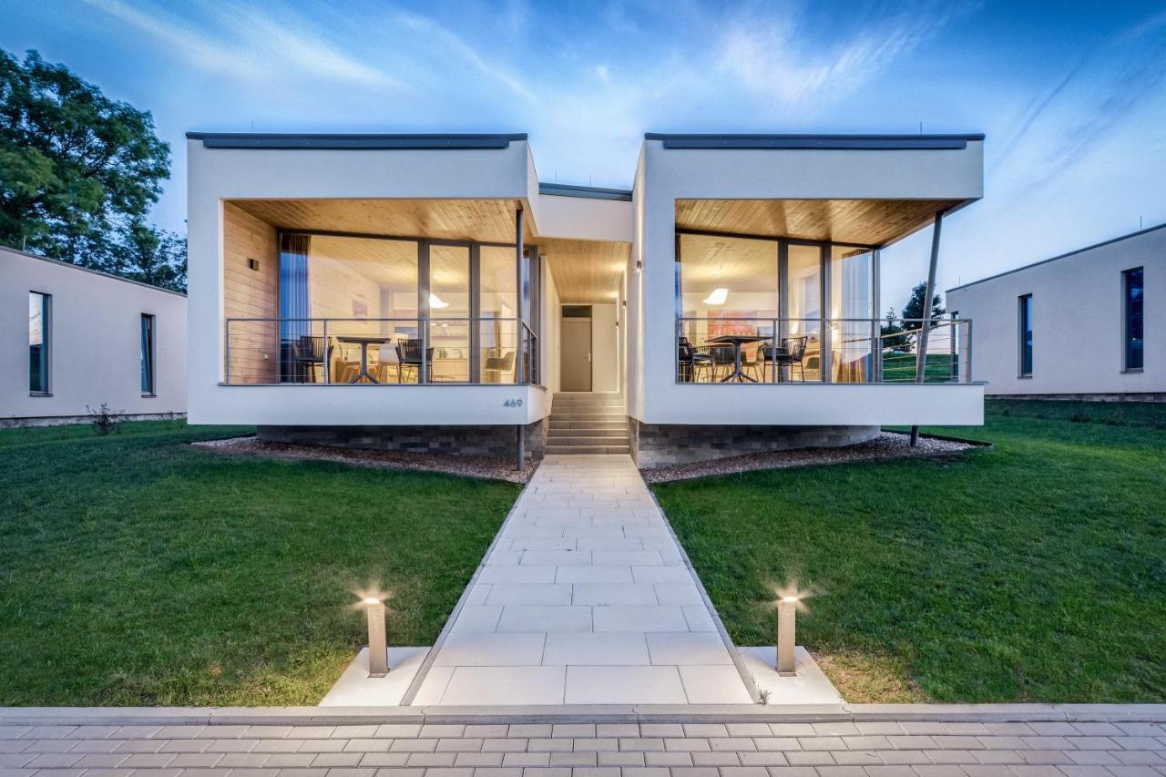 Apartmany Hradecek Mlade Buky Luaran gambar