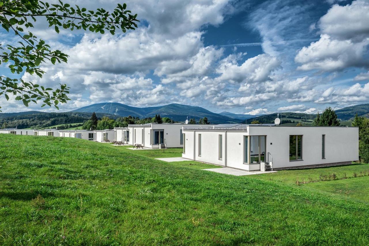 Apartmany Hradecek Mlade Buky Luaran gambar